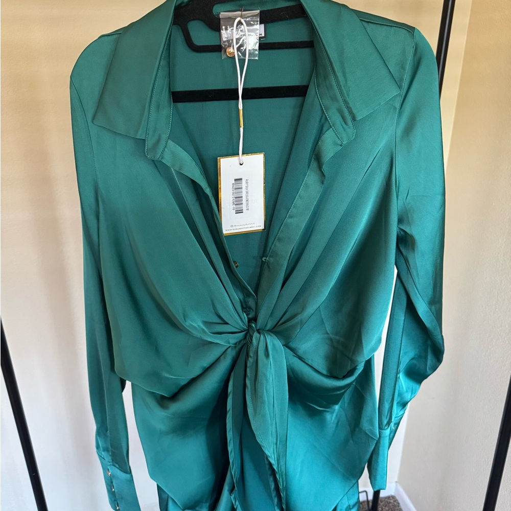 Green Long Sleeve Tie Front Dress with Notched Collar